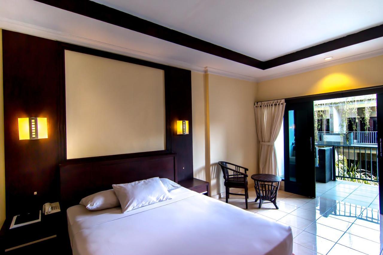 Champlung Mas Hotel Legian Exterior foto
