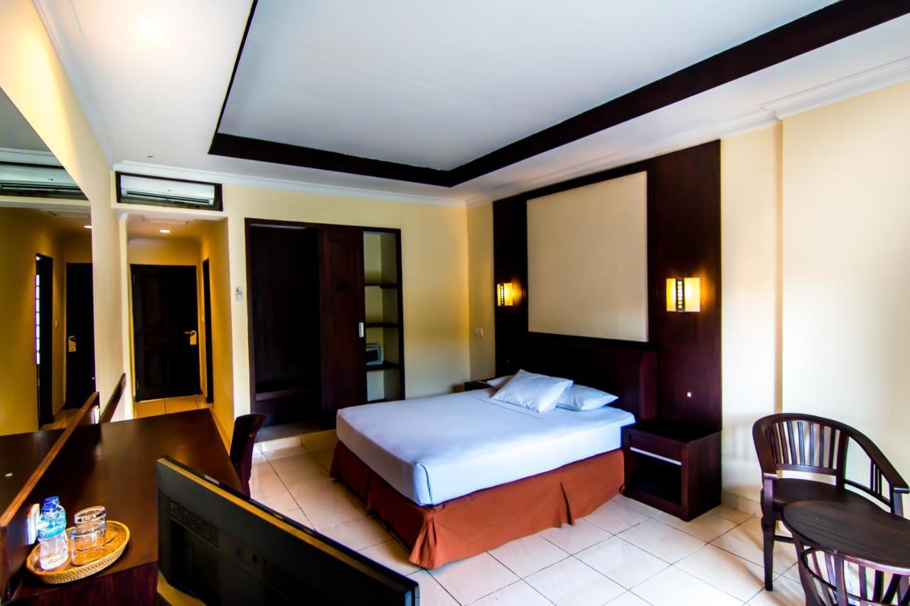 Champlung Mas Hotel Legian Exterior foto